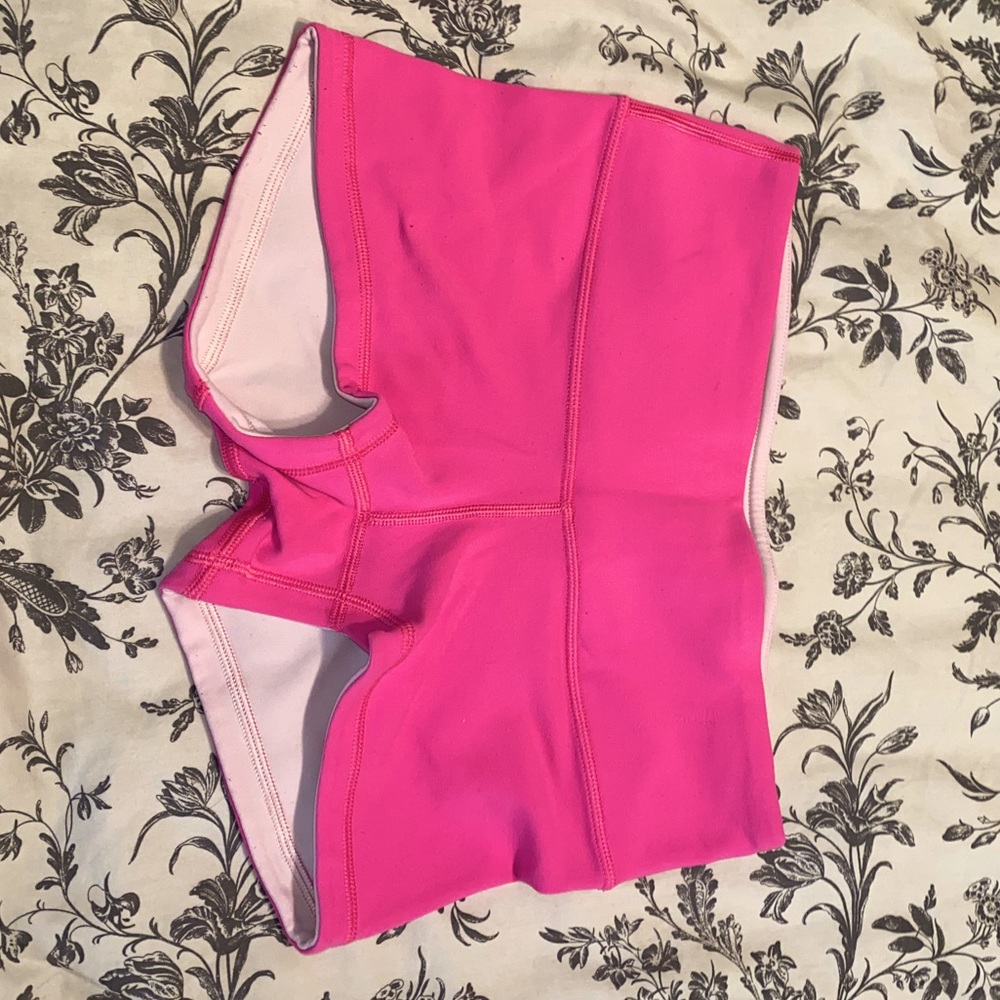 lululemon boogie yoga shorts